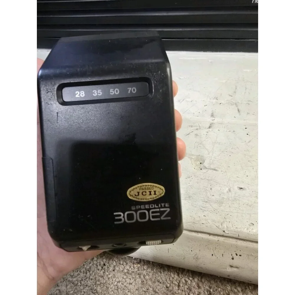 Canon Speedlite 300EZ Shoe Mount Flash for Canon used untested